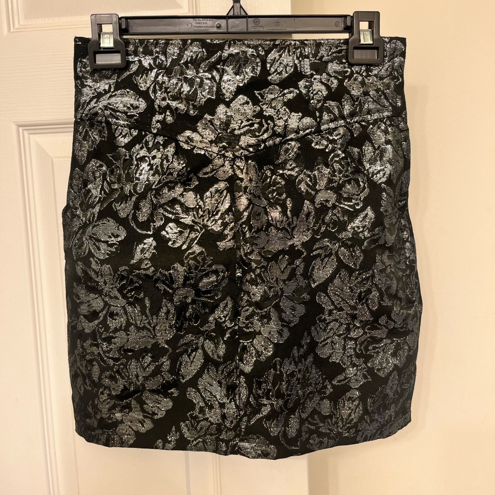 H&M pencil skirt with pockets